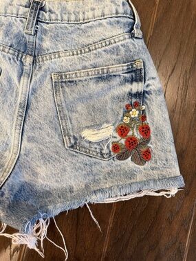 Arizona Jean Company Light Wash Distressed Denim Shorts